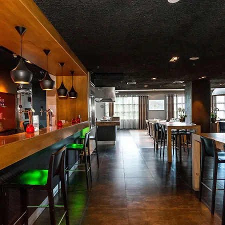 Hotell Xo Blue Tower 4*