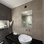 Xo Blue Tower Ξενοδοχείο